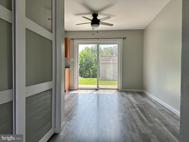 15 WINDEMERE CT, Elizabethtown, PA 17022