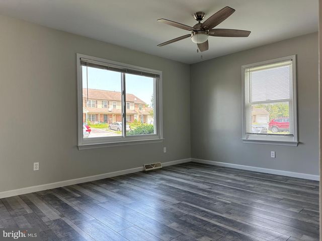 15 WINDEMERE CT, Elizabethtown, PA 17022