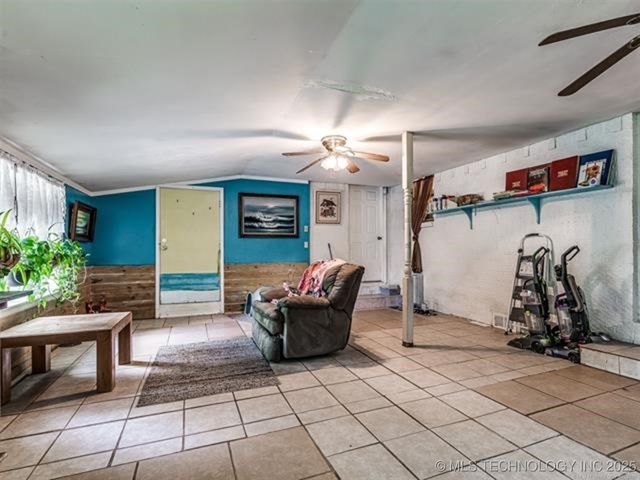 206 Lackey Drive, Eufaula, OK 74432