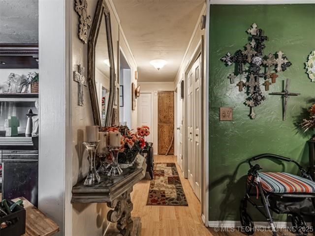 206 Lackey Drive, Eufaula, OK 74432