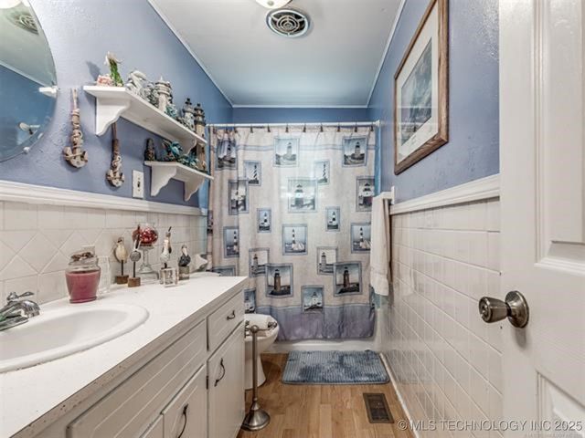 206 Lackey Drive, Eufaula, OK 74432