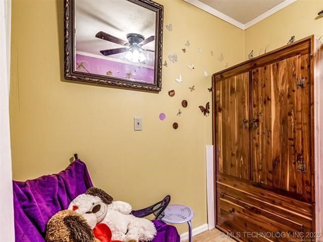 206 Lackey Drive, Eufaula, OK 74432