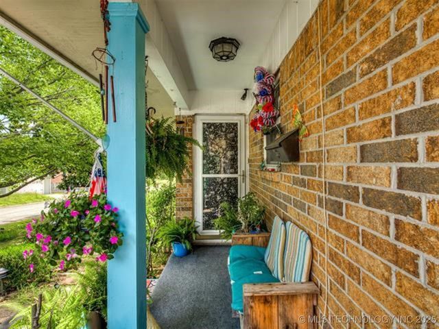 206 Lackey Drive, Eufaula, OK 74432