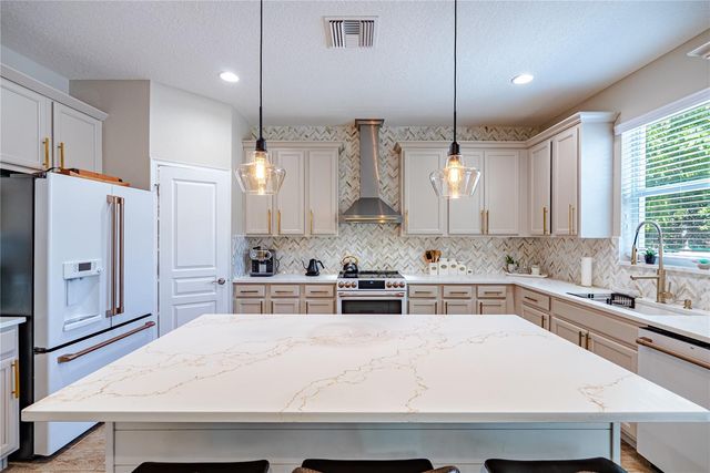 1908 W NASSAU STREET, Tampa, FL 33607