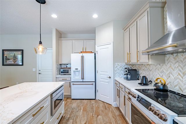 1908 W NASSAU STREET, Tampa, FL 33607