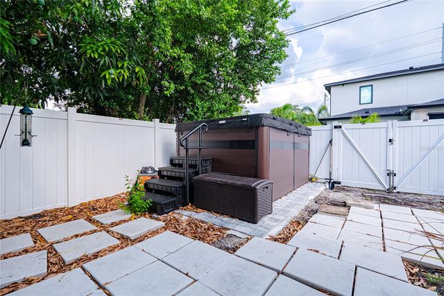 1908 W NASSAU STREET, Tampa, FL 33607