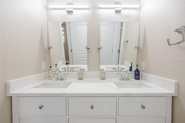 1908 W NASSAU STREET, Tampa, FL 33607