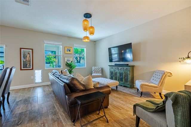 1908 W NASSAU STREET, Tampa, FL 33607