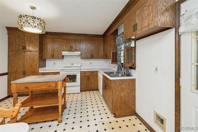 7303 Old Town Rd, Prince George, VA 23875