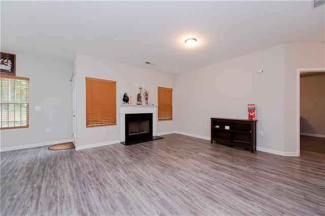 412 Clematis Court, Temple, GA 30179