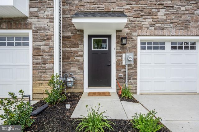 9 FOXWOOD DR, Hainesport, NJ 08036