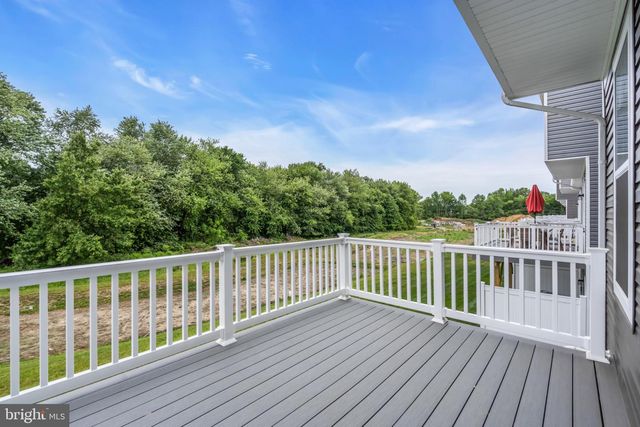 9 FOXWOOD DR, Hainesport, NJ 08036