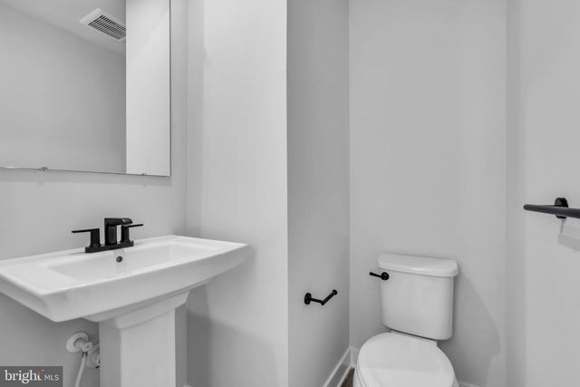 9 FOXWOOD DR, Hainesport, NJ 08036
