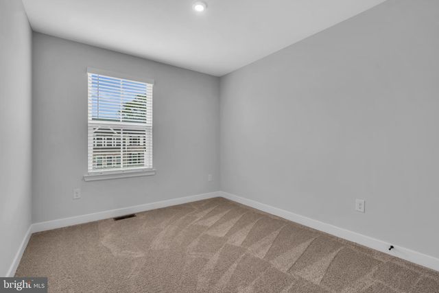 9 FOXWOOD DR, Hainesport, NJ 08036