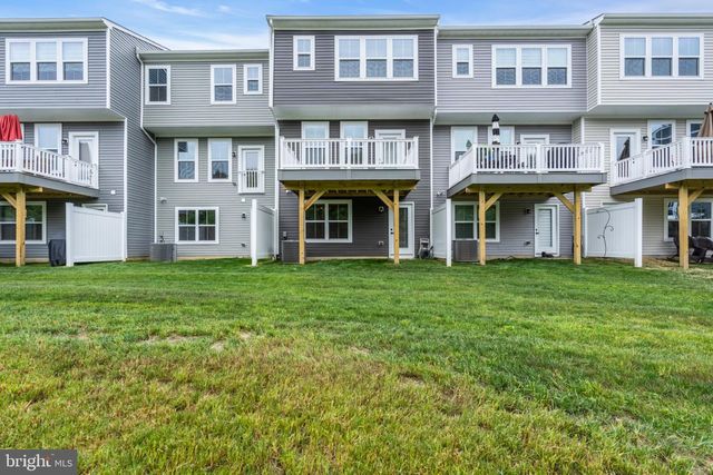 9 FOXWOOD DR, Hainesport, NJ 08036