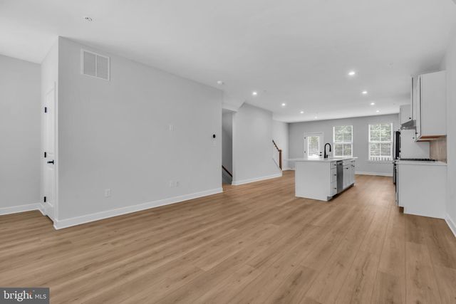 9 FOXWOOD DR, Hainesport, NJ 08036