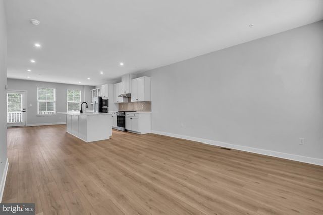 9 FOXWOOD DR, Hainesport, NJ 08036