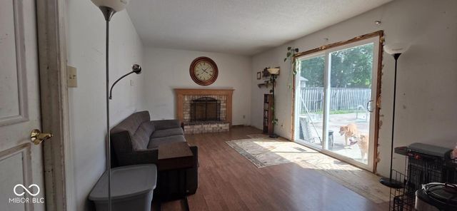 7107 Hearthstone Way, Indianapolis, IN 46227
