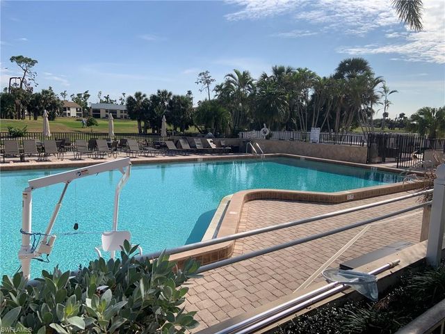 17160 Hawks Nest # 9, Fort Myers, FL 33908