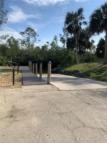 17160 Hawks Nest # 9, Fort Myers, FL 33908