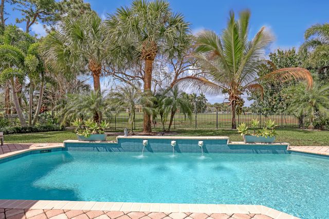 7807 Ironhorse Boulevard, West Palm Beach, FL 33412