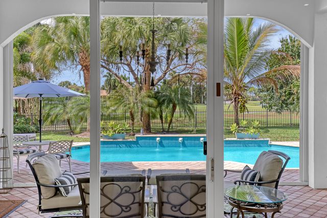 7807 Ironhorse Boulevard, West Palm Beach, FL 33412