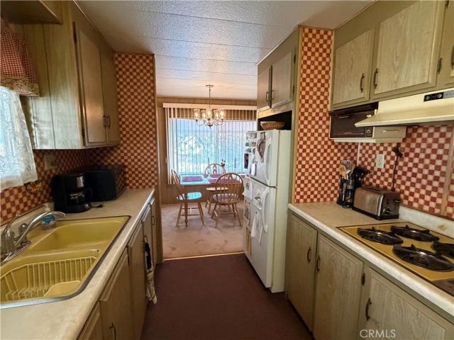 3701 Fillmore 64, Riverside, CA 92505