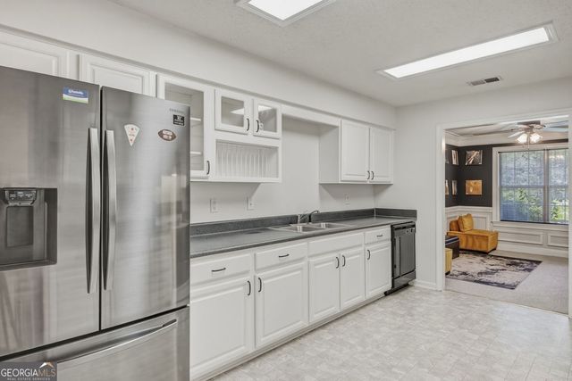 2958 Mary Alice Trail, Loganville, GA 30052