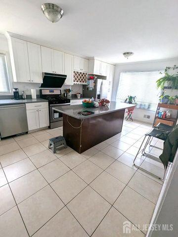 726 W Milton Avenue, Rahway, NJ 07065