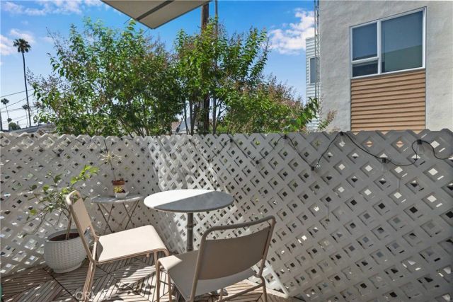 5640 Observation, Los Angeles, CA 90028