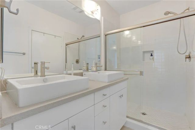5640 Observation, Los Angeles, CA 90028