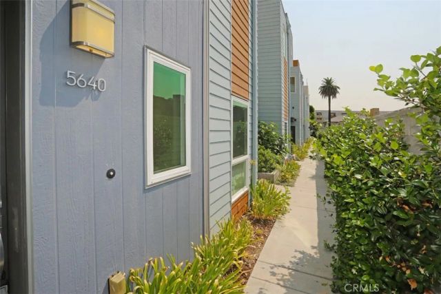 5640 Observation, Los Angeles, CA 90028