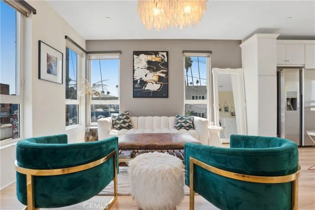 5640 Observation, Los Angeles, CA 90028