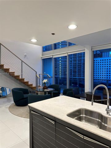 200 S Biscayne Boulevard Way 703, Miami, FL 33131