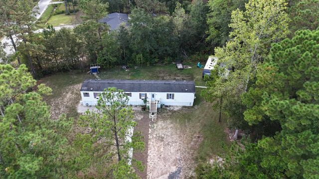 1194 Rainbow Dr., Loris, SC 29569