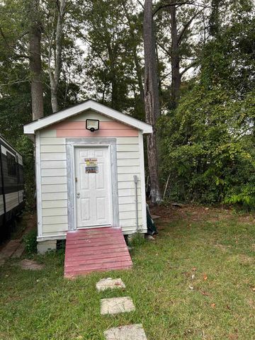 1194 Rainbow Dr., Loris, SC 29569