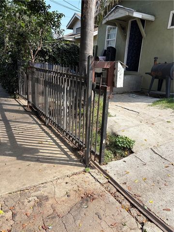 4322 Honduras Street, Los Angeles, CA 90011