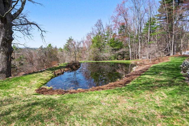19 Highland Drive, Amherst, NH 03031