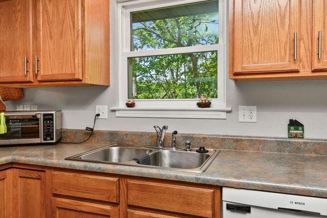 138 Canyon Forest Circle, Kimberling City, MO 65686