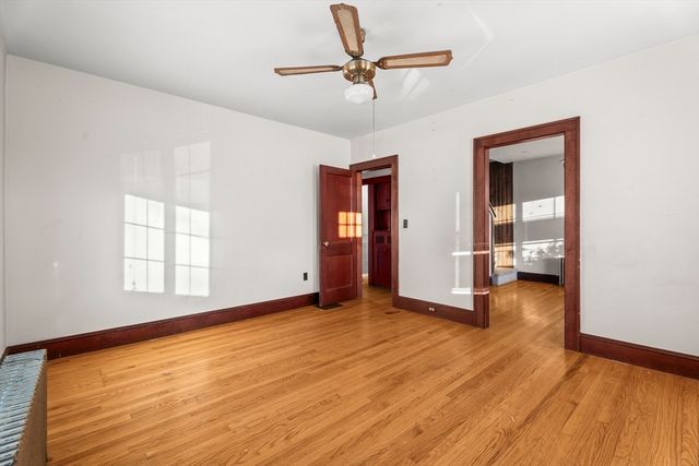 861 Grattan St, Chicopee, MA 01020