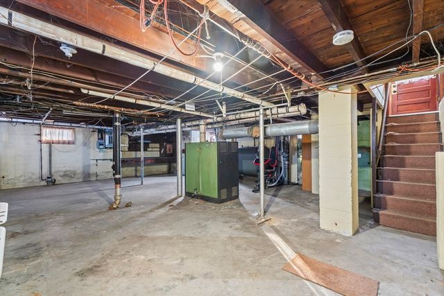 861 Grattan St, Chicopee, MA 01020