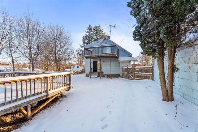 861 Grattan St, Chicopee, MA 01020