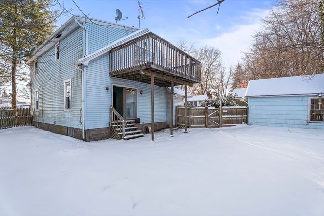 861 Grattan St, Chicopee, MA 01020