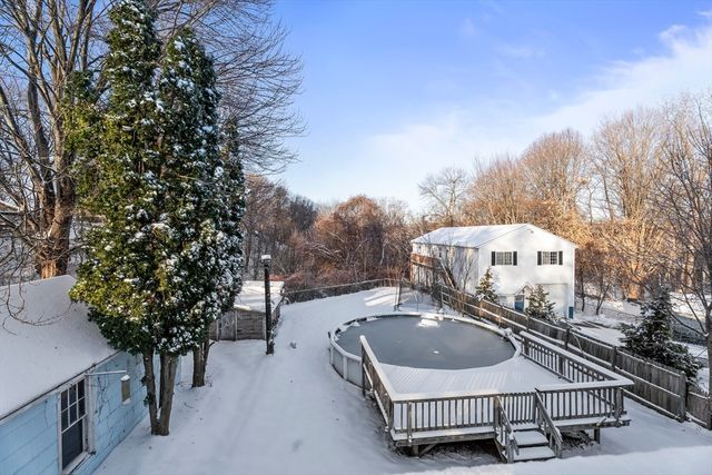 861 Grattan St, Chicopee, MA 01020