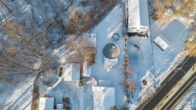 861 Grattan St, Chicopee, MA 01020