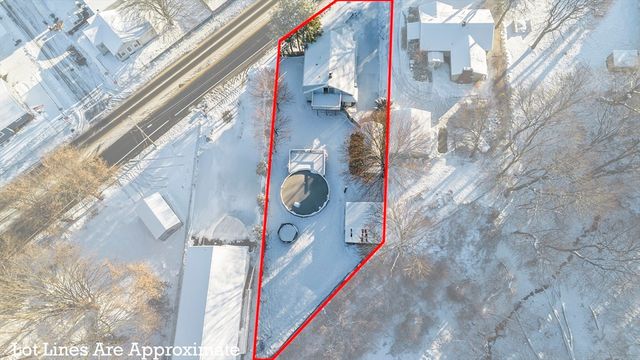 861 Grattan St, Chicopee, MA 01020