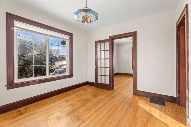 861 Grattan St, Chicopee, MA 01020