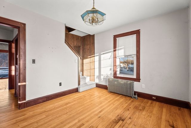 861 Grattan St, Chicopee, MA 01020