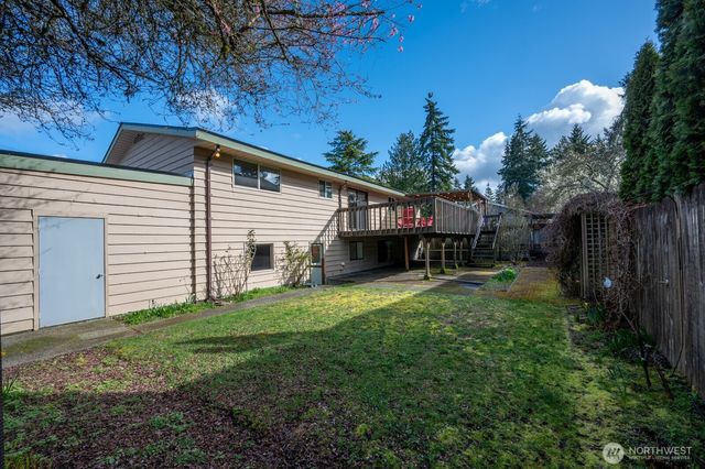 2315 N 171st Street, Shoreline, WA 98133