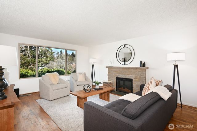 2315 N 171st Street, Shoreline, WA 98133